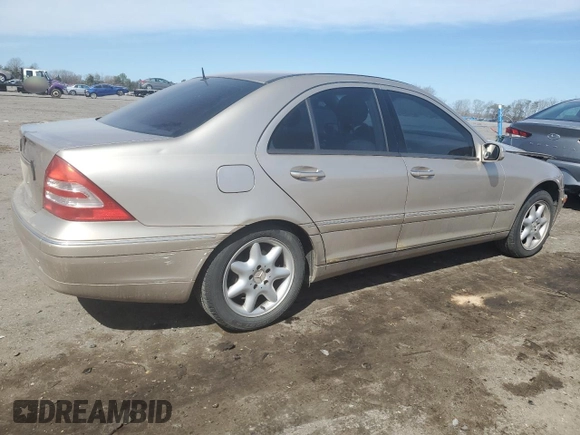 2002 Mercedes-Benz C 230/260/280/320 with VIN WDBRF61J22F251245, listed as a Copart auction lot 48387785 with 189,125 mi miles and Salvage Title. Bid and sale history available at DreamBid. Image 3.
