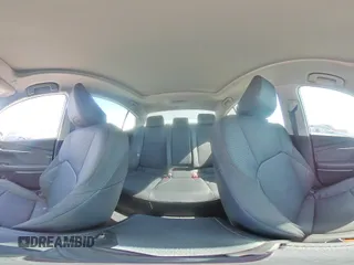 2025 Toyota Camry LE z VIN 4T1DAACK9SU054048, wystawiony jako Copart lot #53659075 z przebiegiem 3 568 mil mil oraz Szkoda całkowita • Salvage title. Historia ofert i sprzedaży dostępna na DreamBid. Obrazek 14.