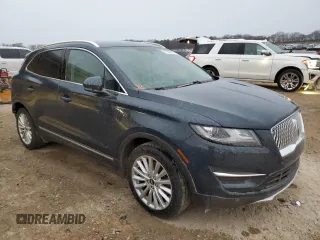 2019 Lincoln MKC Standard z VIN 5LMCJ1C97KUL09981, wystawiony jako Copart lot #47930865 z przebiegiem 58 316 mil mil oraz Szkoda całkowita • Salvage title. Historia ofert i sprzedaży dostępna na DreamBid. Obrazek 4.