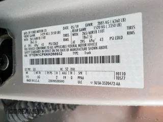 2019 Ford F-150 XL z VIN 1FTEW1CPXKKD88932, wystawiony jako Copart lot #54107895 z przebiegiem 58 944 mil mil oraz Czysty tytuł • Clean title. Historia ofert i sprzedaży dostępna na DreamBid. Obrazek 12.