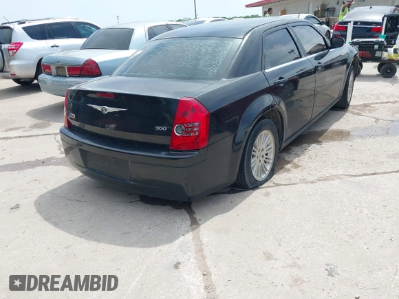 2009 Chrysler 300 LX with VIN 2C3KA43D19H536142, listed as a IAAI auction lot 42025538 with 1 mi miles. Bid and sale history available at carsss.com. Image 4.
