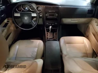 2005 Dodge Magnum RT z VIN 2D8GV58295H164807, wystawiony jako Copart lot #71181384 z przebiegiem Nie podano mil oraz Szkoda całkowita • Salvage title. Historia ofert i sprzedaży dostępna na DreamBid. Obrazek 8.