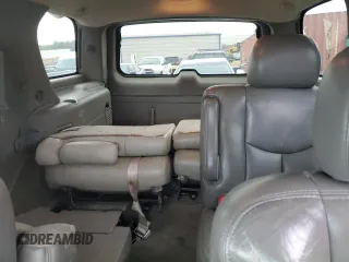 2005 GMC Yukon SLT z VIN 1GKEC13T35J119126, wystawiony jako Copart lot #47849455 z przebiegiem 301 785 mil mil oraz Szkoda całkowita • Salvage title. Historia ofert i sprzedaży dostępna na DreamBid. Obrazek 10.