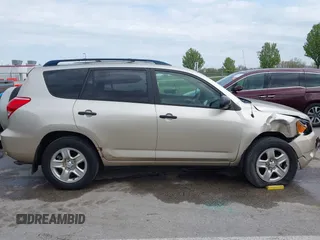 2006 Toyota RAV4 with VIN JTMZD33VX65015749, listed as a IAAI auction lot 42018278 with 175,934 mi miles and . Bid and sale history available at DreamBid. Image 13.