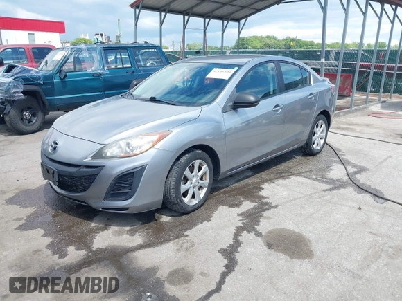 2011 Mazda 3 i Touring z VIN JM1BL1VG2B1442643, wystawiony jako IAAI lot #42145394 z przebiegiem 145 550 mil mil oraz . Historia ofert i sprzedaży dostępna na DreamBid. Obrazek 18.