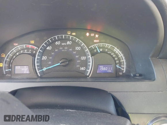 2014 Toyota Camry SE with VIN 4T1BK1FK2EU543220, listed as a IAAI auction lot 41416785 with 198,011 mi miles. Bid and sale history available at carsss.com. Image 7.