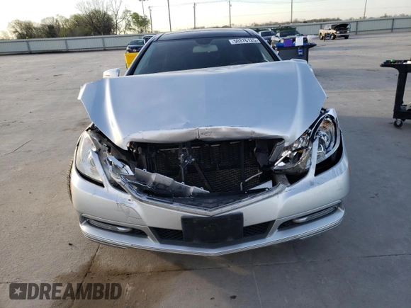 2013 Mercedes-Benz E 350 with VIN WDDKJ5KB8DF221064, listed as a Copart auction lot 50376125 with 135,503 mi miles and Salvage title. Bid and sale history available at DreamBid. Image 5.