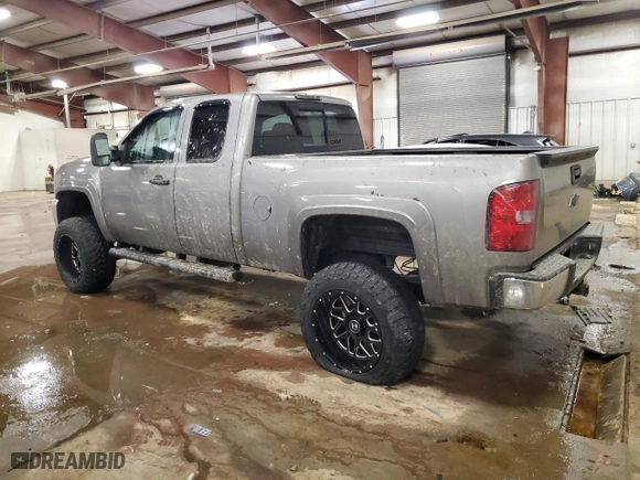 2012 Chevrolet Silverado 1500 LT with VIN 1GCRKSE77CZ221310, listed as a Copart auction lot 45273525 with 150,399 mi miles and Salvage Title. Bid and sale history available at carsss.com. Image 2.
