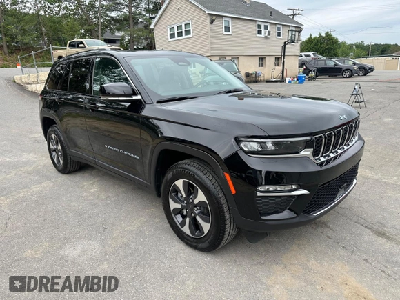 2024 Jeep Grand Cherokee with VIN 1C4RJYB67RC710710, listed as a Copart auction lot 62895445 with 44,528 mi miles and Clean title. Bid and sale history available at DreamBid. Image 4.