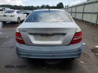 2011 Mercedes-Benz C 300 Sport с VIN WDDGF5EB5BR136844, выставлен на аукционе Copart как лот 63857685 с пробегом Не указан миль и Чистый • Clean title. История ставок и продаж доступна на DreamBid. Изображение 6.