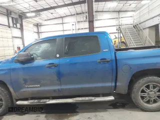 2018 Toyota Tundra 2WD SR5 with VIN 5TFEM5F15JX131991, listed as a IAAI auction lot 41084307 with 63,232 mi miles. Bid and sale history available at carsss.com. Image 15.
