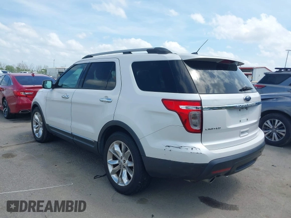 2014 Ford Explorer Limited with VIN 1FM5K7F88EGB57162, listed as a IAAI auction lot 41942306 with 210,598 mi miles and . Bid and sale history available at carsss.com. Image 3.