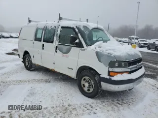 2004 Chevrolet Express Cargo with VIN 1GCHG35U341136344, listed as a Copart auction lot 42005825 with 60,337 mi miles and Clean Title. Bid and sale history available at DreamBid. Image 4.