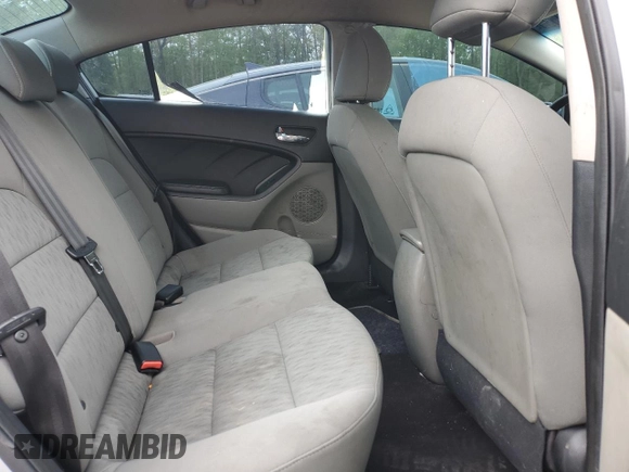 2016 Kia Forte LX z VIN KNAFK4A67G5486590, wystawiony jako Copart lot #52322535 z przebiegiem 191 541 mil mil oraz Szkoda całkowita • Salvage title. Historia ofert i sprzedaży dostępna na DreamBid. Obrazek 10.