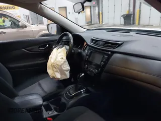 2018 Nissan Rogue SV z VIN 5N1AT2MV5JC840994, wystawiony jako IAAI lot #42145045 z przebiegiem 75 238 mil mil oraz . Historia ofert i sprzedaży dostępna na DreamBid. Obrazek 20.