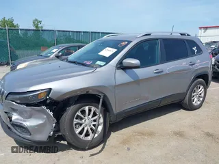 2020 Jeep Cherokee Latitude with VIN 1C4PJMCB6LD585177, listed as a IAAI auction lot 42589679 with 29,075 mi miles and . Bid and sale history available at DreamBid. Image 6.