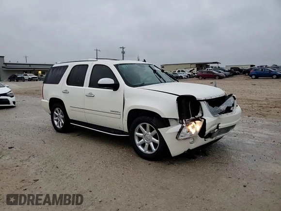 2013 GMC Yukon Denali with VIN 1GKS1EEF6DR326097, listed as a Copart auction lot 84966724 with 140,115 mi miles and Salvage Title. Bid and sale history available at carsss.com. Image 11.