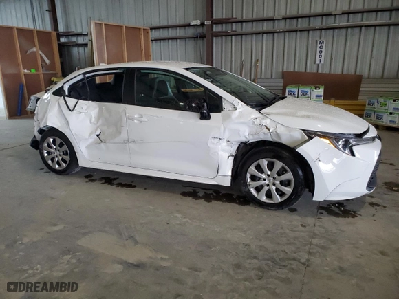 2024 Toyota Corolla LE with VIN 5YFB4MDE6RP111715, listed as a Copart auction lot 46577295 with 25,581 mi miles and Non Repairable. Bid and sale history available at carsss.com. Image 4.