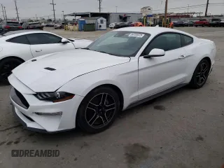2022 Ford Mustang EcoBoost with VIN 1FA6P8TH2N5100400, listed as a Copart auction lot 56720973 with 25,804 mi miles. Bid and sale history available at carsss.com. Image 1.