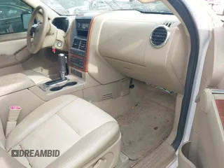 2008 Ford Explorer Eddie Bauer with VIN 1FMEU74E68UA47414, listed as a IAAI auction lot 41913886 with 135,349 mi miles. Bid and sale history available at carsss.com. Image 5.