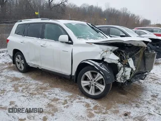 2012 Toyota Highlander Limited with VIN 5TDDK3EH1CS150230, listed as a IAAI auction lot 41227542 with 205,232 mi miles. Bid and sale history available at carsss.com. Image 1.
