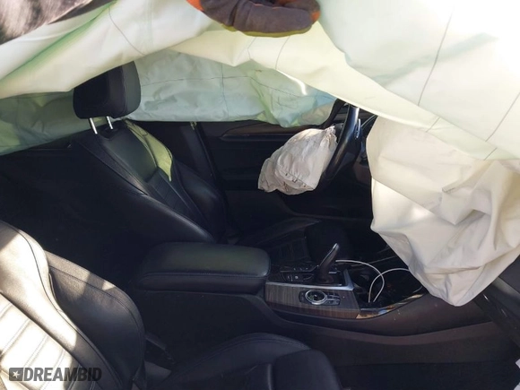 2018 BMW X3 xDrive30i with VIN 5UXTR9C5XJLD64085, listed as a IAAI auction lot 41329786 with 1 mi miles. Bid and sale history available at carsss.com. Image 5.
