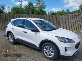 2021 Ford Escape S with VIN 1FMCU9F68MUB14274, listed as a IAAI auction lot 39669971 with 9,504 mi miles and . Bid and sale history available at DreamBid. Image 1.
