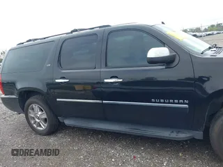2010 Chevrolet Suburban LTZ with VIN 1GNUCKE02AR220449, listed as a IAAI auction lot 41665749 with 264,447 mi miles and . Bid and sale history available at DreamBid. Image 13.