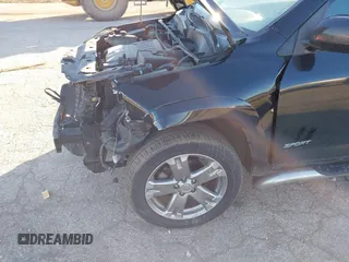 2008 Toyota RAV4 Sport с VIN JTMZK32V085018444, выставлен на аукционе IAAI как лот 41366927 с пробегом 204 453 миль миль и . История ставок и продаж доступна на DreamBid. Изображение 6.
