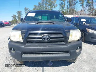 2007 Toyota Tacoma PreRunner z VIN 5TETU62N47Z425048, wystawiony jako IAAI lot #41592137 z przebiegiem 246 023 mil mil oraz . Historia ofert i sprzedaży dostępna na DreamBid. Obrazek 12.