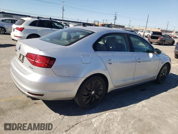 2015 Volkswagen Jetta Sedan Hybrid SEL Premium with VIN 3VW637AJ7FM400853, listed as a Copart auction lot 74588603 with 36,030 mi miles. Bid and sale history available at carsss.com. Image 3.