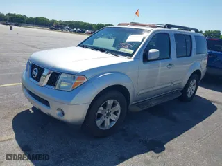 2006 Nissan Pathfinder SE with VIN 5N1AR18W96C655348, listed as a IAAI auction lot 41789686 with 213,238 mi miles. Bid and sale history available at carsss.com. Image 2.