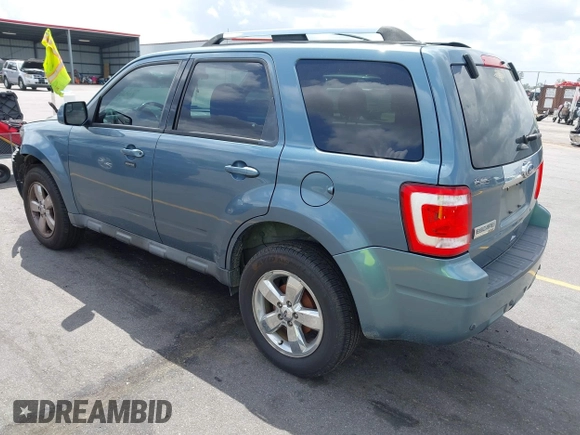 2011 Ford Escape Limited with VIN 1FMCU0E78BKB28559, listed as a IAAI auction lot 41951972 with 213,913 mi miles. Bid and sale history available at carsss.com. Image 3.