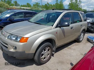 2002 Saturn VUE z VIN 5GZCZ63B72S806202, wystawiony jako IAAI lot #42240417 z przebiegiem 170 256 mil mil oraz . Historia ofert i sprzedaży dostępna na DreamBid. Obrazek 2.