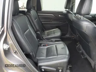 2018 Toyota Highlander Limited with VIN 5TDDZRFH9JS817037, listed as a Copart auction lot 60607945 with 101,624 mi miles and Salvage title. Bid and sale history available at DreamBid. Image 11.