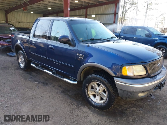 2002 Ford F-150 XLT with VIN 1FTRW086X2KE17566, listed as a IAAI auction lot 41721236 with 98,524 mi miles. Bid and sale history available at carsss.com. Image 1.