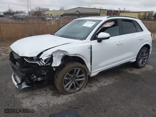 2021 Audi Q3 S line Premium Plus with VIN WA1EECF33M1132626, listed as a IAAI auction lot 41226740 with 0 miles. Bid and sale history available at carsss.com. Image 18.
