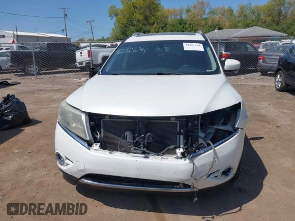 2014 Nissan Pathfinder SV with VIN 5N1AR2MM7EC703101, listed as a IAAI auction lot 42221242 with 178,237 mi miles and . Bid and sale history available at DreamBid. Image 12.