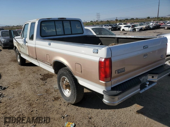 1997 Ford F-250 with VIN 1FTHX25GXVEA22467, listed as a Copart auction lot 75851204 with 153,420 mi miles and Clean title. Bid and sale history available at DreamBid. Image 2.