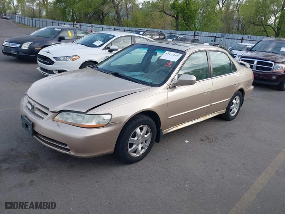 2002 Honda Accord Sdn EX with VIN 1HGCG56602A058660, listed as a IAAI auction lot 42117269 with 179,405 mi miles. Bid and sale history available at carsss.com. Image 2.