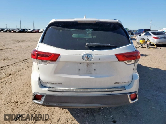 2019 Toyota Highlander Limited with VIN 5TDDZRFH2KS950028, listed as a Copart auction lot 57712315 with 52,468 mi miles and Salvage title. Bid and sale history available at DreamBid. Image 6.