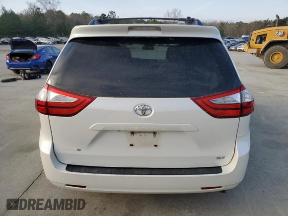 2015 Toyota Sienna XLE z VIN 5TDYK3DC2FS554374, wystawiony jako Copart lot #49789715 z przebiegiem 225 526 mil mil oraz Szkoda całkowita • Salvage title. Historia ofert i sprzedaży dostępna na DreamBid. Obrazek 6.
