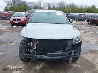 2015 Jeep Grand Cherokee Altitude with VIN 1C4RJFAG0FC657942, listed as a IAAI auction lot 41899793 with 102,277 mi miles. Bid and sale history available at carsss.com. Image 13.
