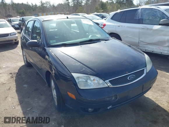 2005 Ford Focus S with VIN 3FAFP37N35R123622, listed as a IAAI auction lot 41778241 with 176,611 mi miles and . Bid and sale history available at carsss.com. Image 1.