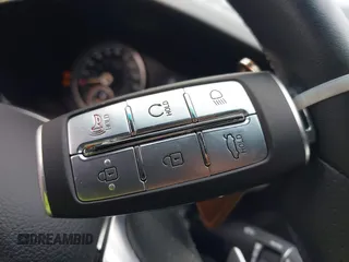 2023 Genesis G70 2.0T z VIN KMTG34TAXPU115811, wystawiony jako IAAI lot #42384218 z przebiegiem 35 262 mil mil oraz . Historia ofert i sprzedaży dostępna na DreamBid. Obrazek 11.