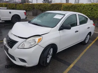 2014 Nissan Versa SV with VIN 3N1CN7AP4EL850102, listed as a IAAI auction lot 41729642 with 181,514 mi miles. Bid and sale history available at carsss.com. Image 18.