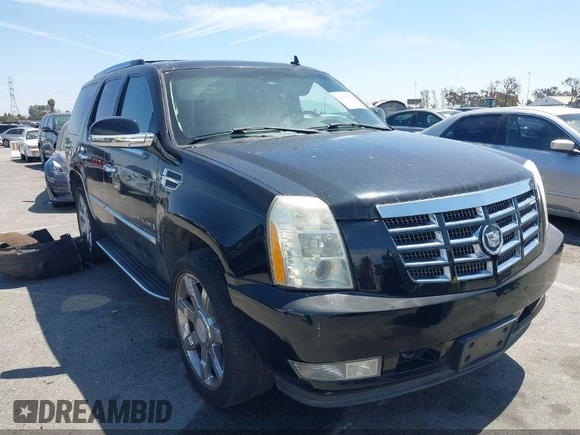 2007 Cadillac Escalade z VIN 1GYFK63887R127376, wystawiony jako IAAI lot #42150261 z przebiegiem 165 849 mil mil oraz . Historia ofert i sprzedaży dostępna na DreamBid. Obrazek 1.