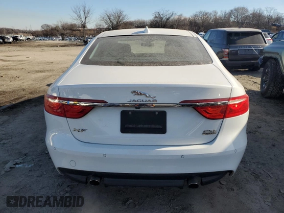 2018 Jaguar XF 25t Premium with VIN SAJBJ4FX9JCY54696, listed as a Copart auction lot 84917114 with 88,377 mi miles and Salvage Title. Bid and sale history available at carsss.com. Image 6.