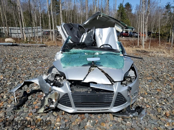 2014 Ford Focus SE with VIN 1FADP3K23EL178428, listed as a Copart auction lot 50118125 with 140,344 mi miles and Non Repairable. Bid and sale history available at carsss.com. Image 5.