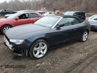 2014 Audi A5 Premium z VIN WAUCFAFH8EN005646, wystawiony jako Copart lot #42334045 z przebiegiem 94 966 mil mil oraz Szkoda całkowita • Salvage title. Historia ofert i sprzedaży dostępna na DreamBid. Obrazek 1.